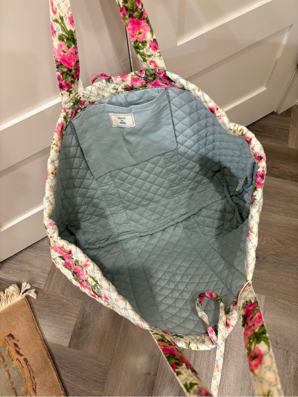 Sezane x Andion Quilted Maxi Floral Tote in Cream and Pink - Picture 4 of 5